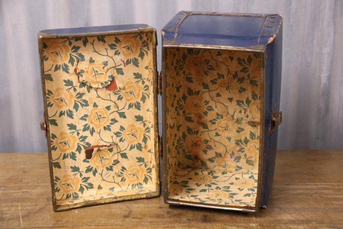 Small Blue Case #5 - Image 7