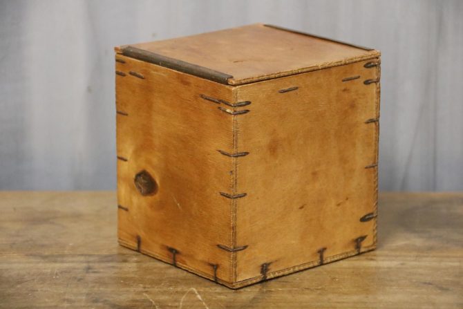 John Belton Tea Crate - Image 3