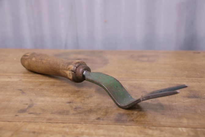 Vintage Daisy Puller #9 - Image 3