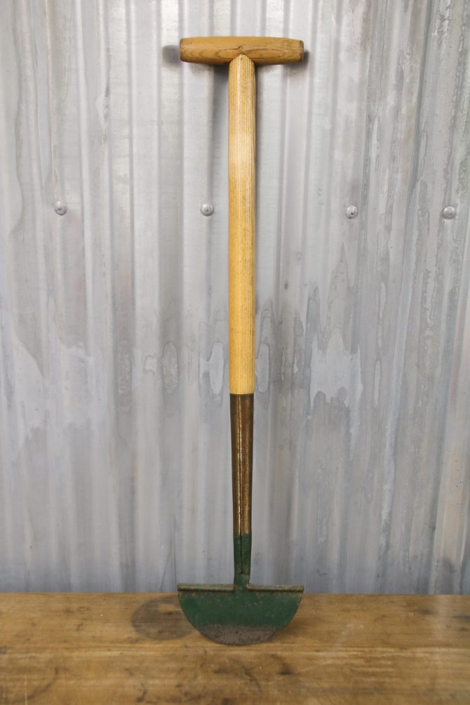 Vintage Lawn Edger - Image 6